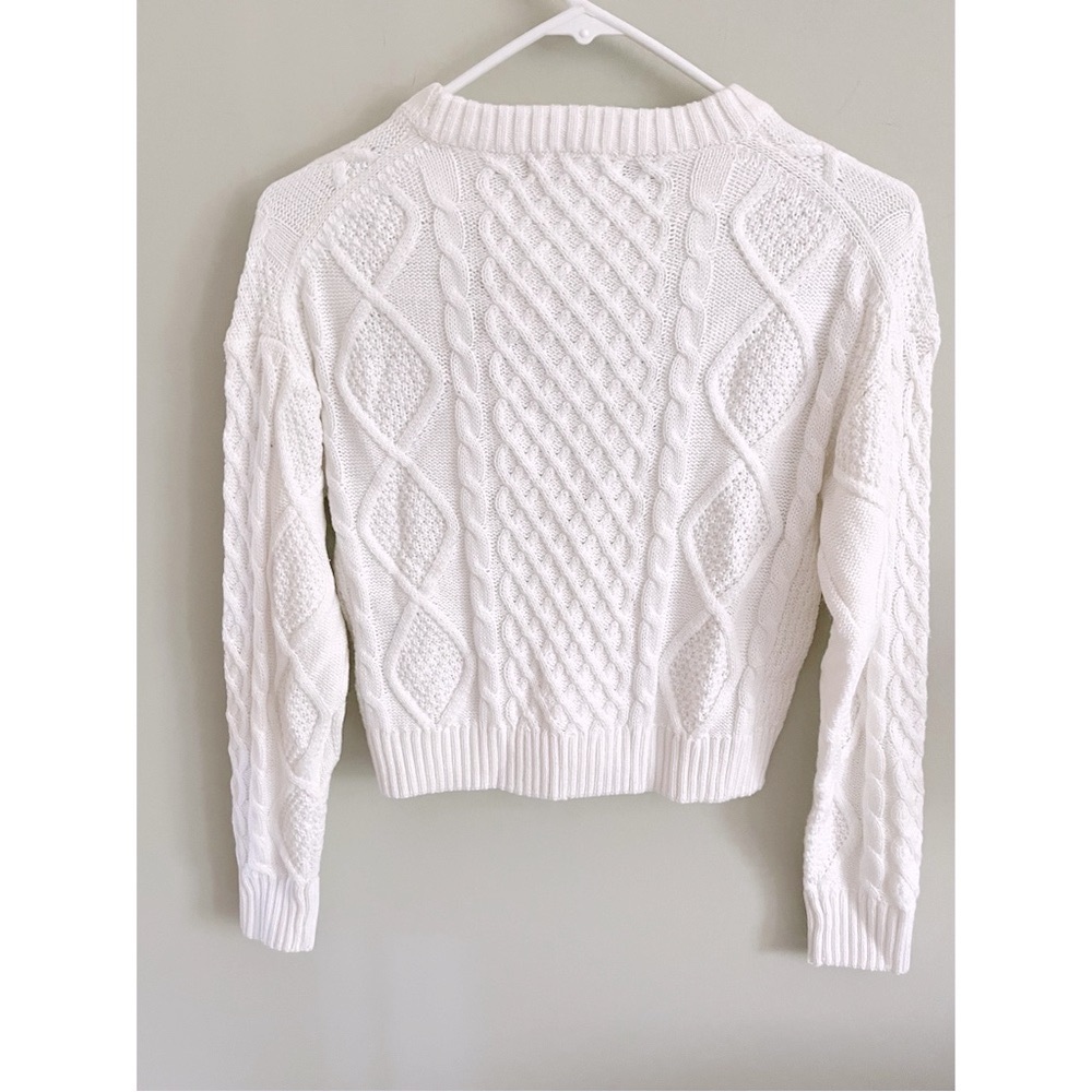 Vigoss white cable knit crew neck sweater NWT S - Picture 6 of 10